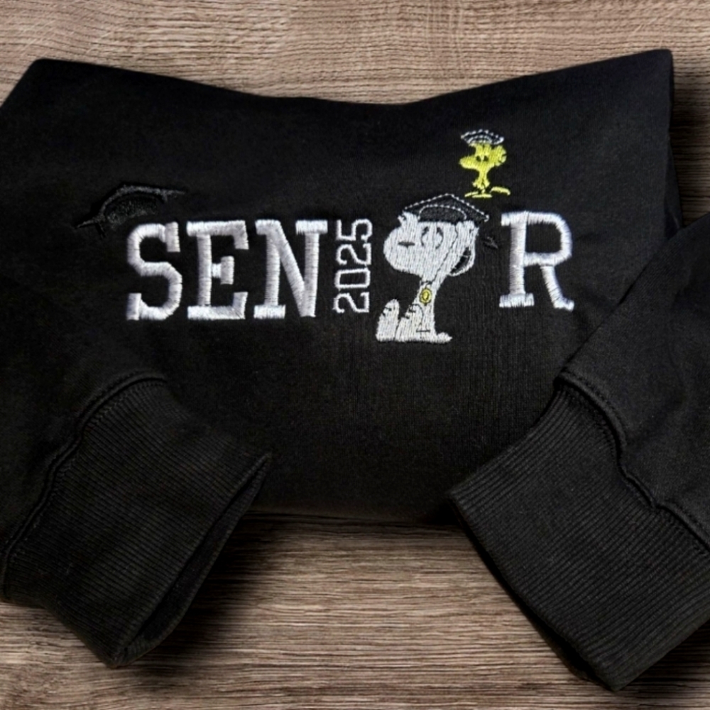 Senior Snoopy 25 hoodie- #snoopy#Peanuts#charliebrown